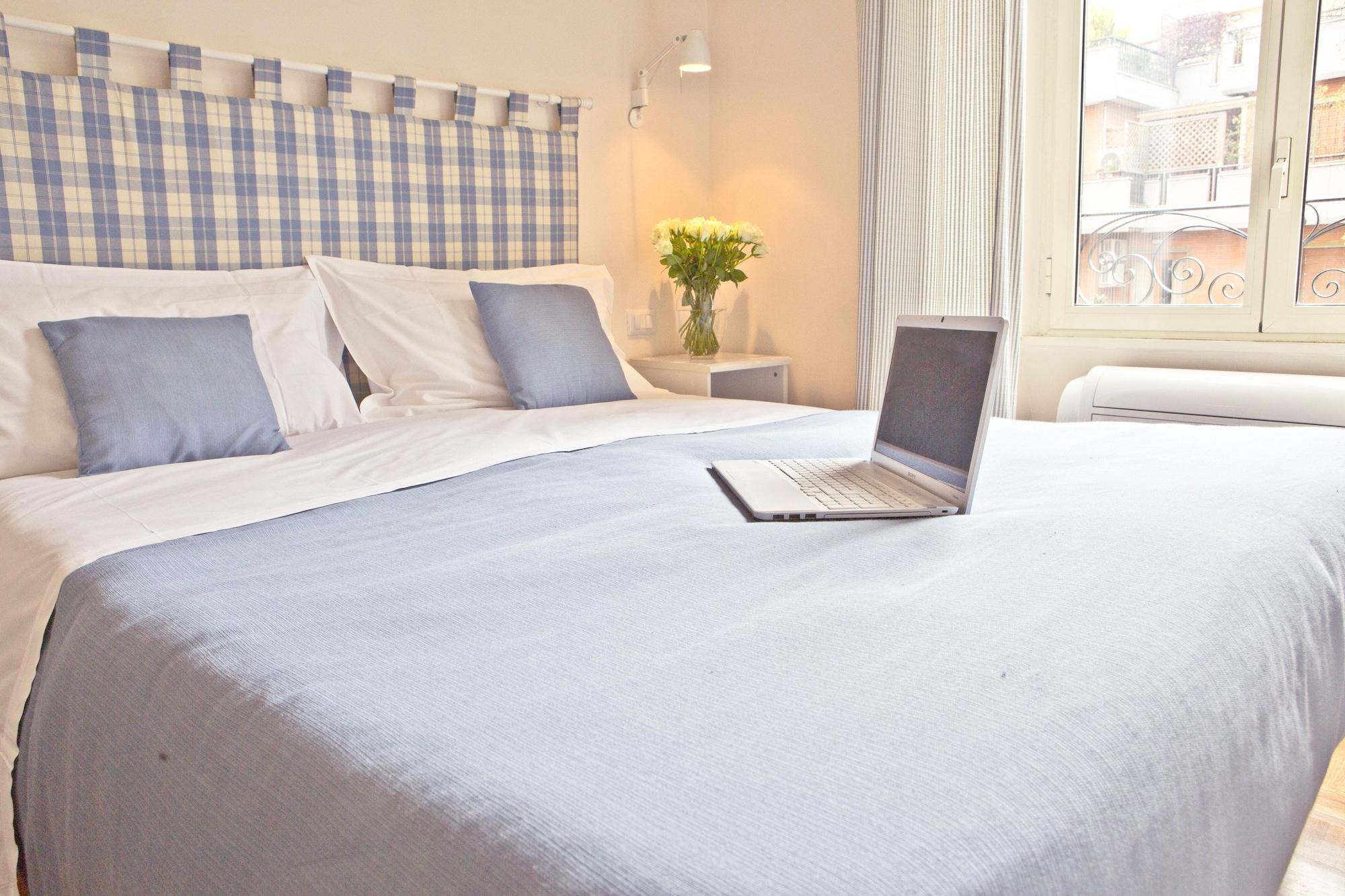Residenza I Rioni Guesthouse Рим Екстериор снимка