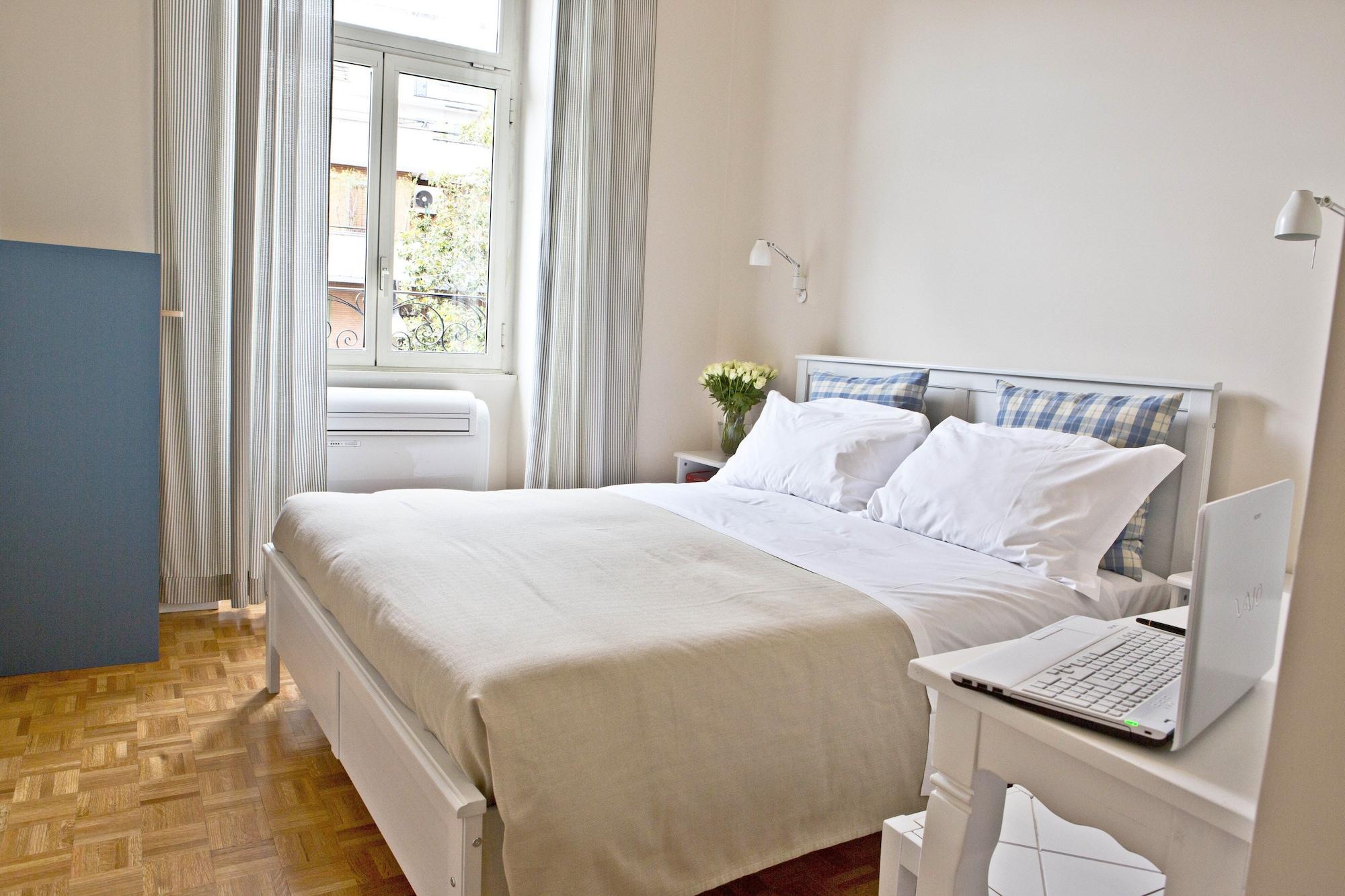 Residenza I Rioni Guesthouse Рим Екстериор снимка