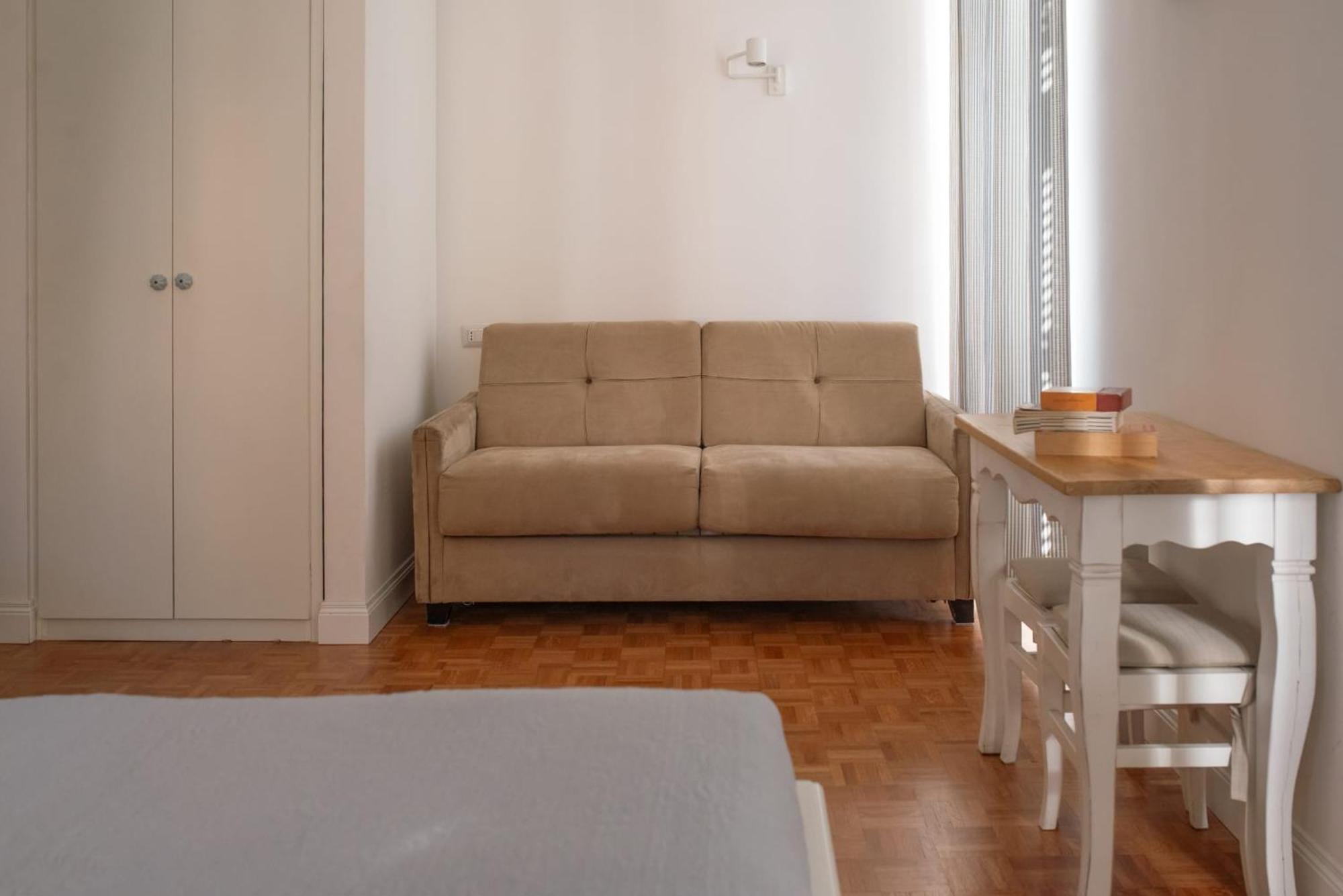 Residenza I Rioni Guesthouse Рим Екстериор снимка